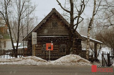 Одна из самых интересных остановок маршрута "по Пушкинским местам" был домик нянечки А.С. Пушкина - Арины Родионовны Яковлевы в п. Кобрино.