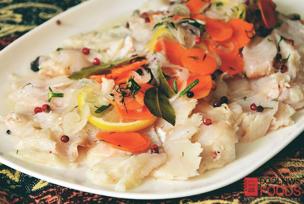 Скумбрия под маринадом из моркови и лука — рецепт с фото пошагово Отварная рыба по-польски